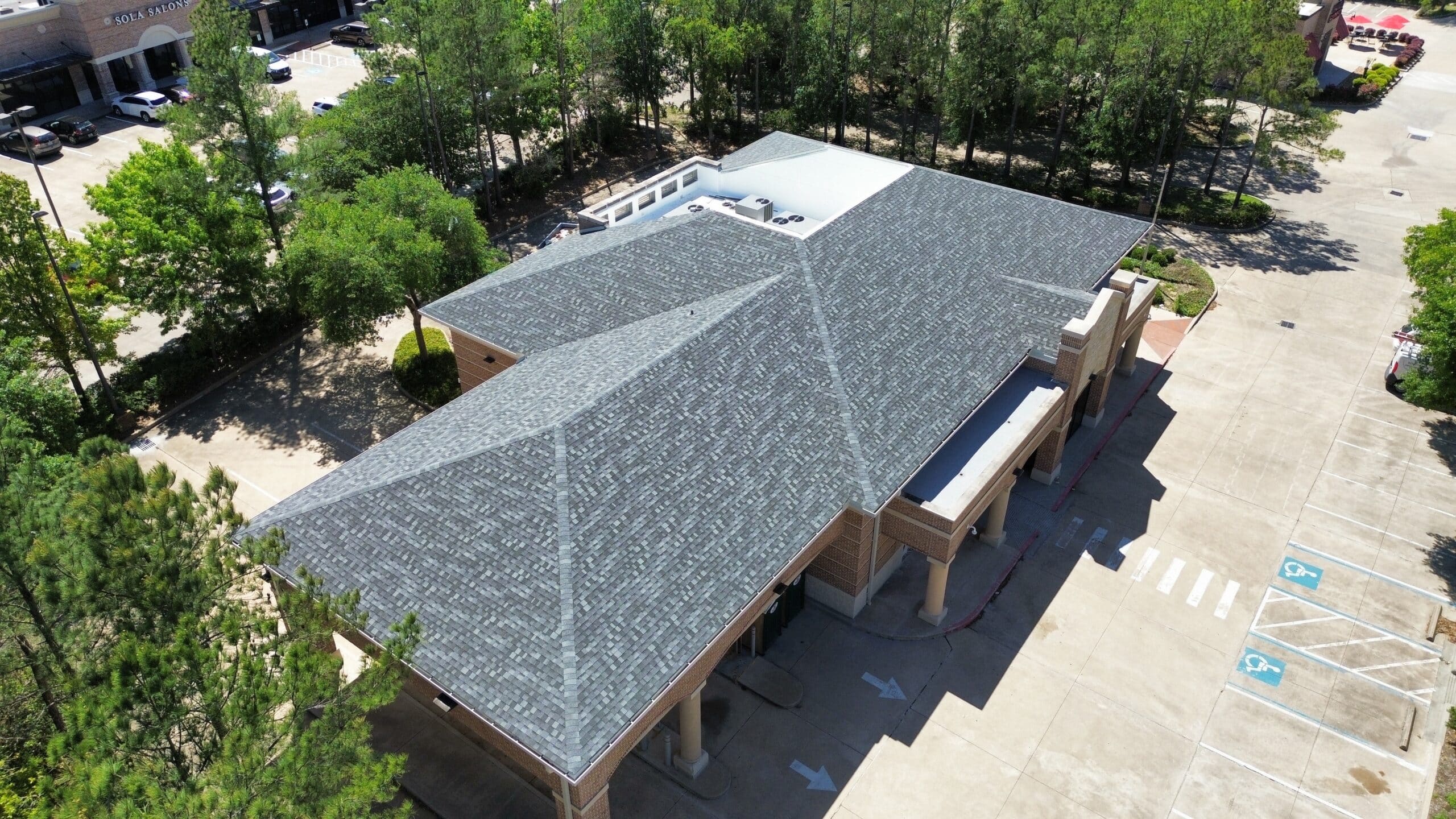 Roof replacement in Houston, TX